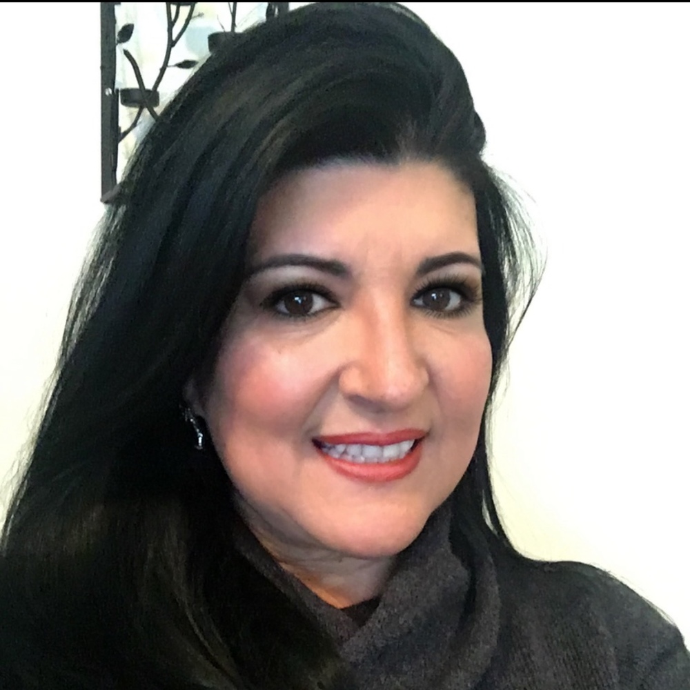 Meet your Posher, Luz myriam